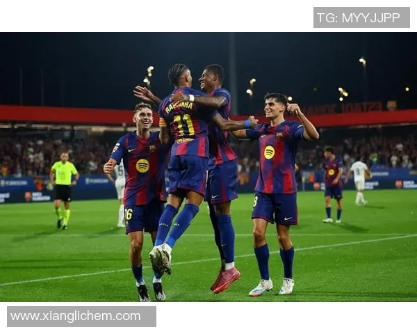 近日，欧冠第二轮小组赛展开激烈角逐，巴塞罗那力克皇家马德里取得关键胜利